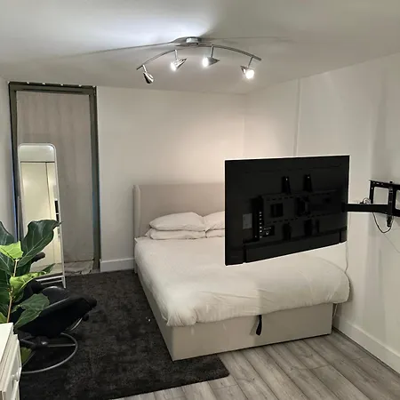 Entire 1 Bedroom Flat At Kensington Gardens Close To Hyde Park, Paddington St Londra Esterno foto