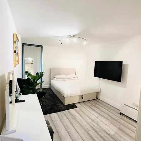Entire 1 Bedroom Flat At Kensington Gardens Close To Hyde Park, Paddington St Londra Esterno foto