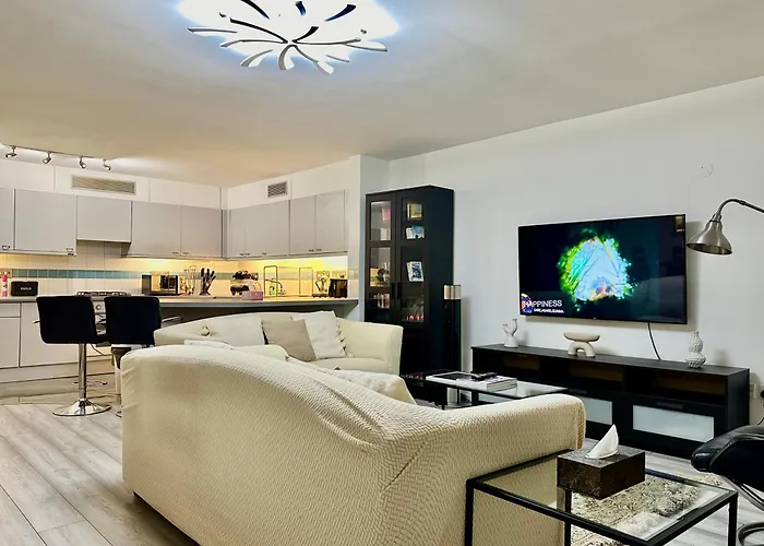 Entire 1 Bedroom Flat At Kensington Gardens Close To Hyde Park, Paddington St